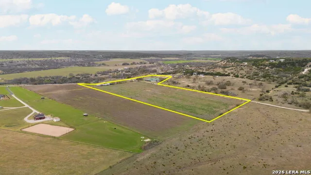 2421 Usener Rd Fredericksburg, TX 78624