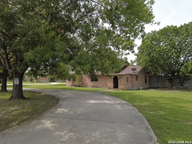 972 BARBAROSA RD New Braunfels, TX 78130