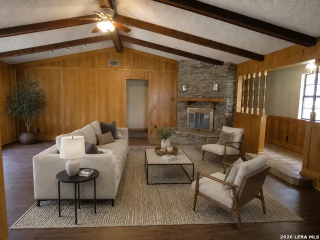 972 BARBAROSA RD New Braunfels, TX 78130
