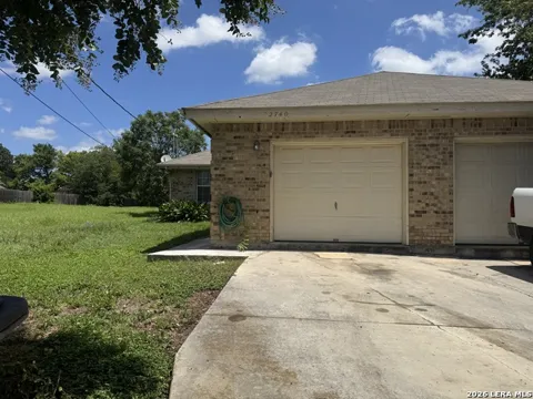 2740 MAPLE TREE RD