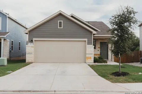 122 CANOPY OAK RD