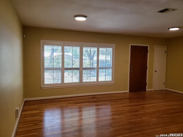 514 Adrian San Antonio, TX 78213