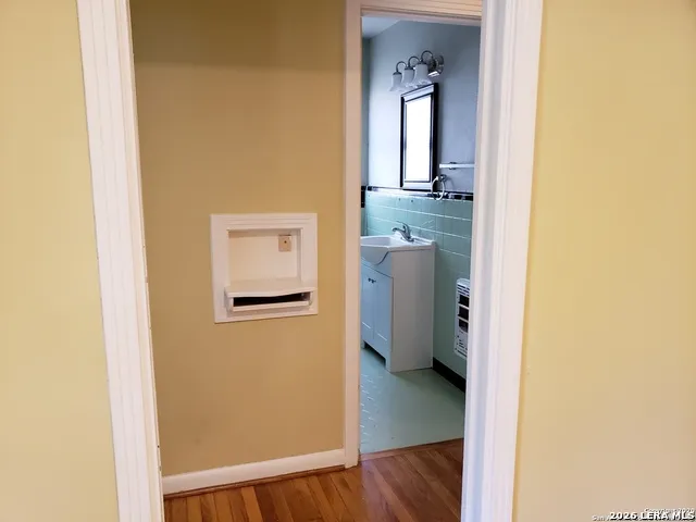 514 Adrian San Antonio, TX 78213