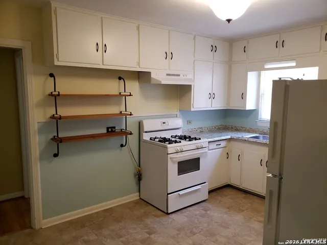 514 Adrian San Antonio, TX 78213