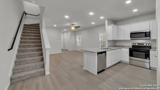 9034 Glen Shadow Unit 35 San Antonio, TX 78239