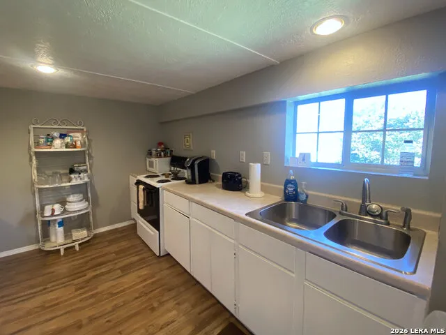 13405 GEORGE RD San Antonio, TX 78230