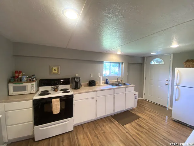 13405 GEORGE RD San Antonio, TX 78230