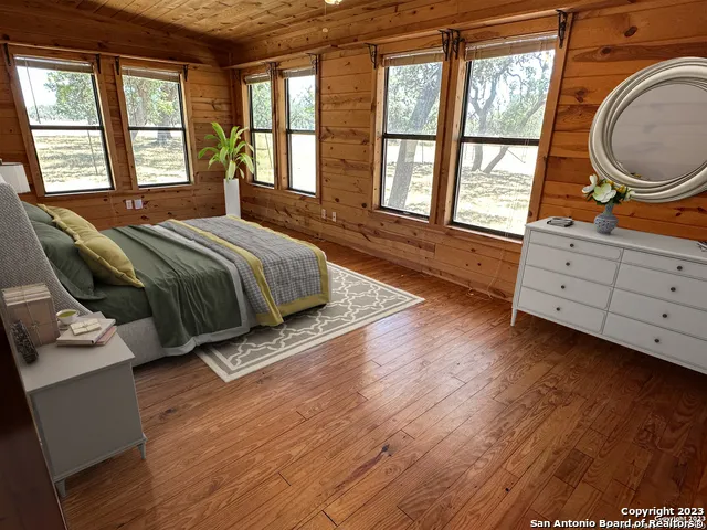373 Pine Tree Rd Medina, TX 78055