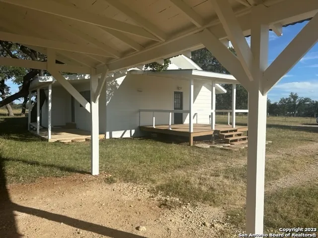 373 Pine Tree Rd Medina, TX 78055