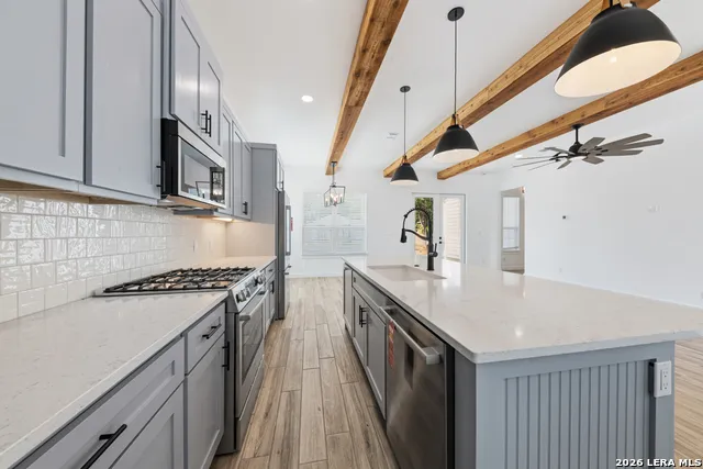 158 S ACADEMY AVE New Braunfels, TX 78130