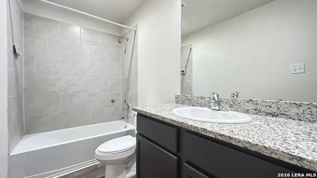 15115 HARBOR LNDG Von Ormy, TX 78073