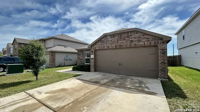 15115 HARBOR LNDG Von Ormy, TX 78073