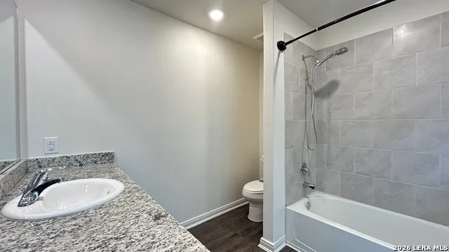 15115 HARBOR LNDG Von Ormy, TX 78073