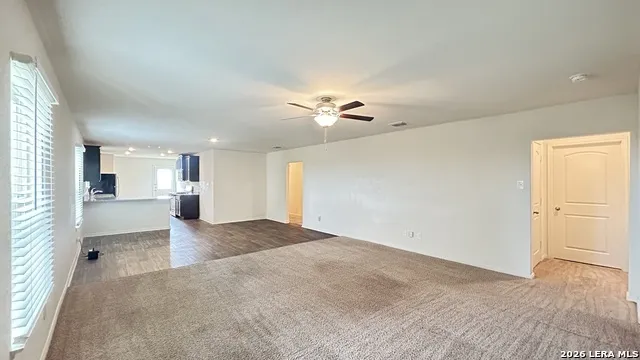15115 HARBOR LNDG Von Ormy, TX 78073