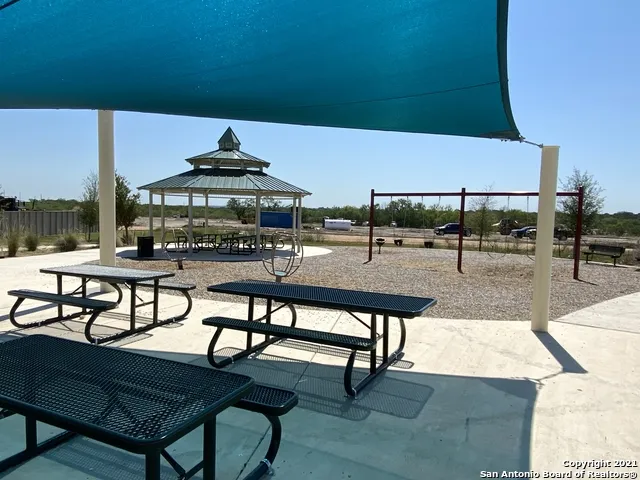 15115 HARBOR LNDG Von Ormy, TX 78073