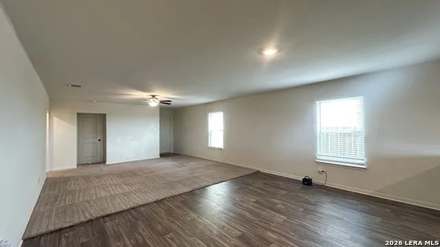 15115 HARBOR LNDG Von Ormy, TX 78073