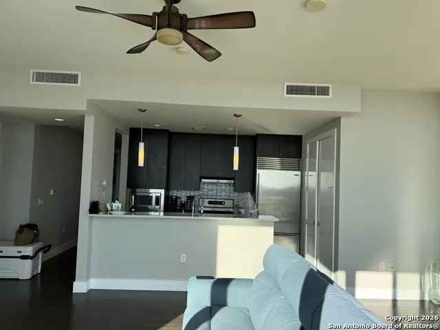 610 E Market Unit UNIT 2619 San Antonio, TX 78205