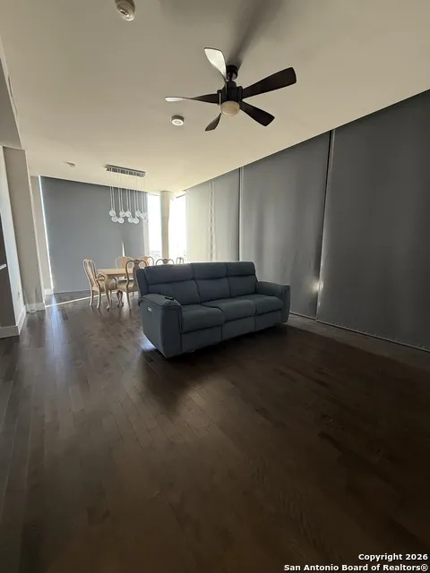 610 E Market Unit UNIT 2619 San Antonio, TX 78205