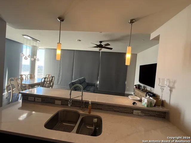 610 E Market Unit UNIT 2619 San Antonio, TX 78205