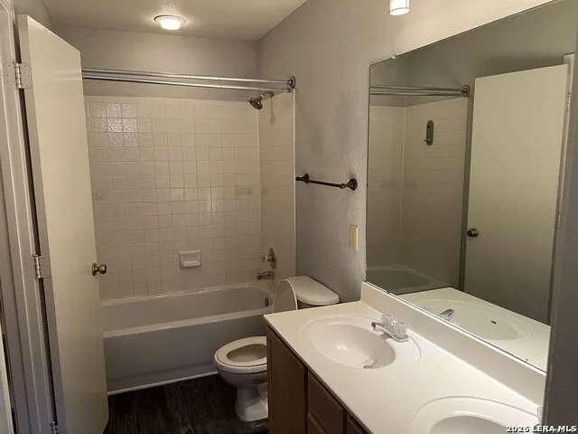 7 Latrobe Post San Antonio, TX 78240