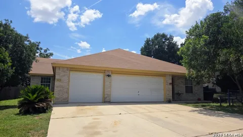 523 CLEARFIELD DR