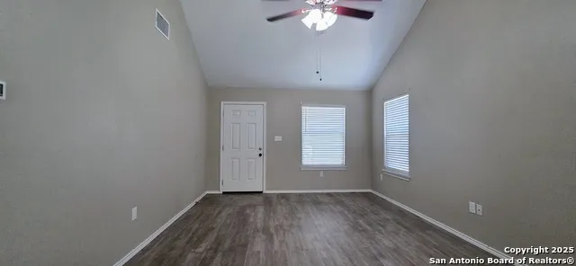 523 CLEARFIELD DR New Braunfels, TX 78130