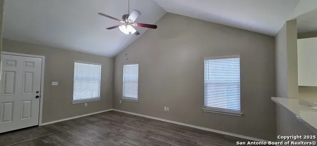 523 CLEARFIELD DR New Braunfels, TX 78130