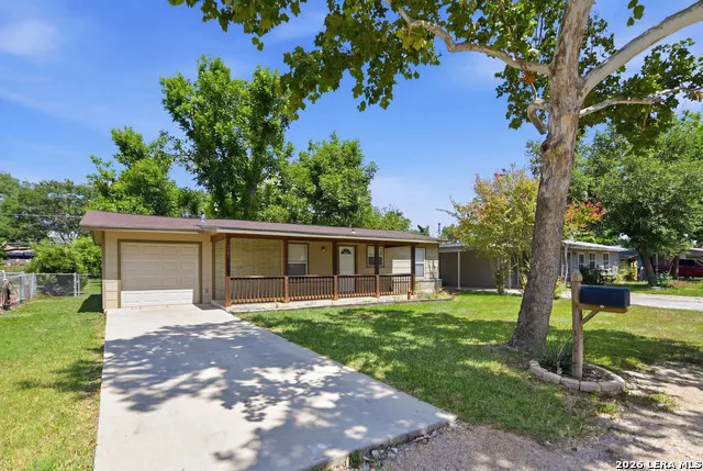 114 Karm St Castroville, TX 78009