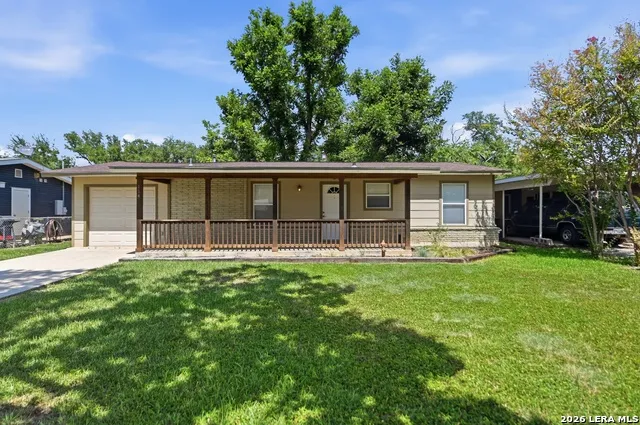 114 Karm St Castroville, TX 78009