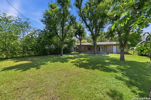 114 Karm St Castroville, TX 78009