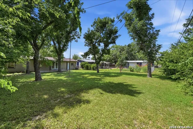 114 Karm St Castroville, TX 78009