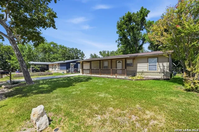 114 Karm St Castroville, TX 78009
