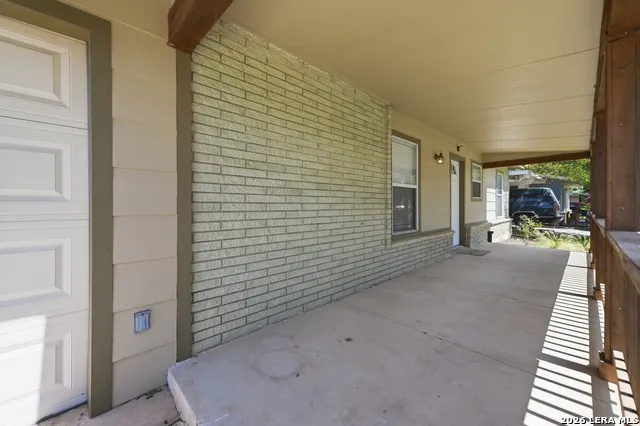 114 Karm St Castroville, TX 78009