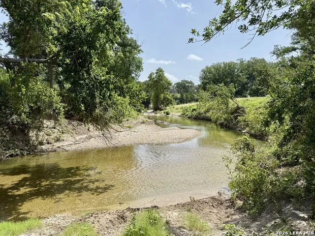 1543 CR 215 Burnet, TX 78605