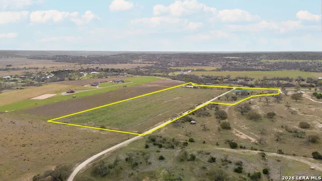 2421 Usener Rd Fredericksburg, TX 78624