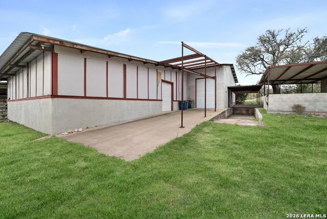 2421 Usener Rd Fredericksburg, TX 78624