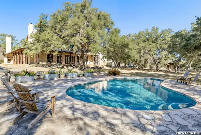 5261 W Ammann Rd Bulverde, TX 78163