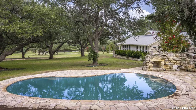 5261 W Ammann Rd Bulverde, TX 78163