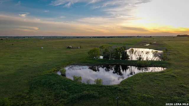 6932 Fm 532 Moulton, TX 77975