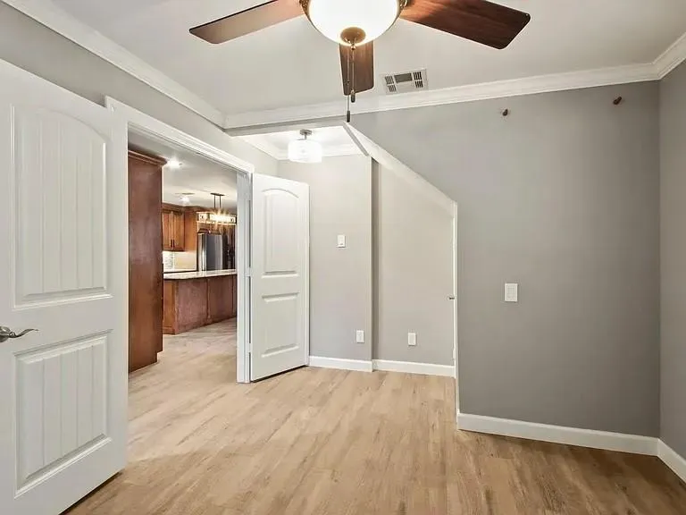 35 Susan Drive Cleveland, TX 77327