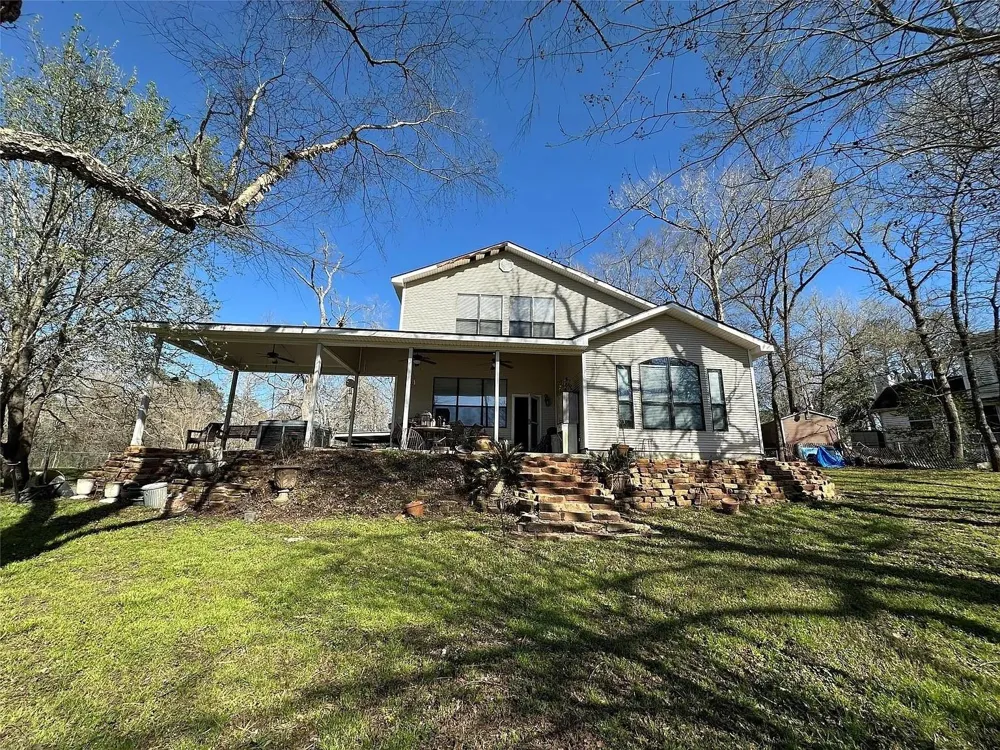 35 Susan Drive Cleveland, TX 77327