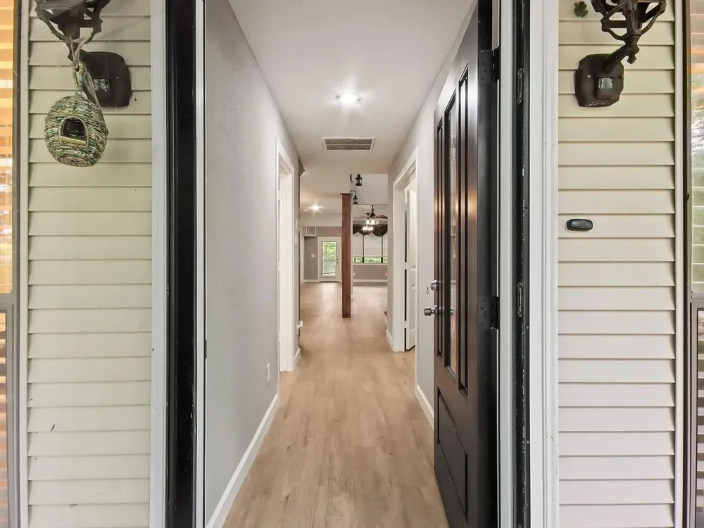 35 Susan Drive Cleveland, TX 77327