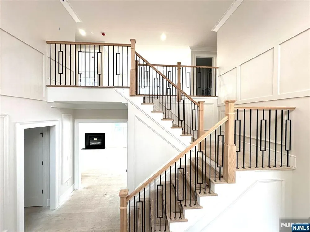 531 Track Lane River Vale, NJ 07675