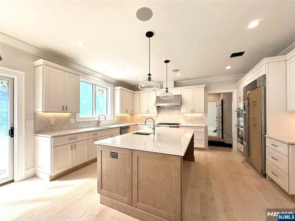 531 Track Lane River Vale, NJ 07675