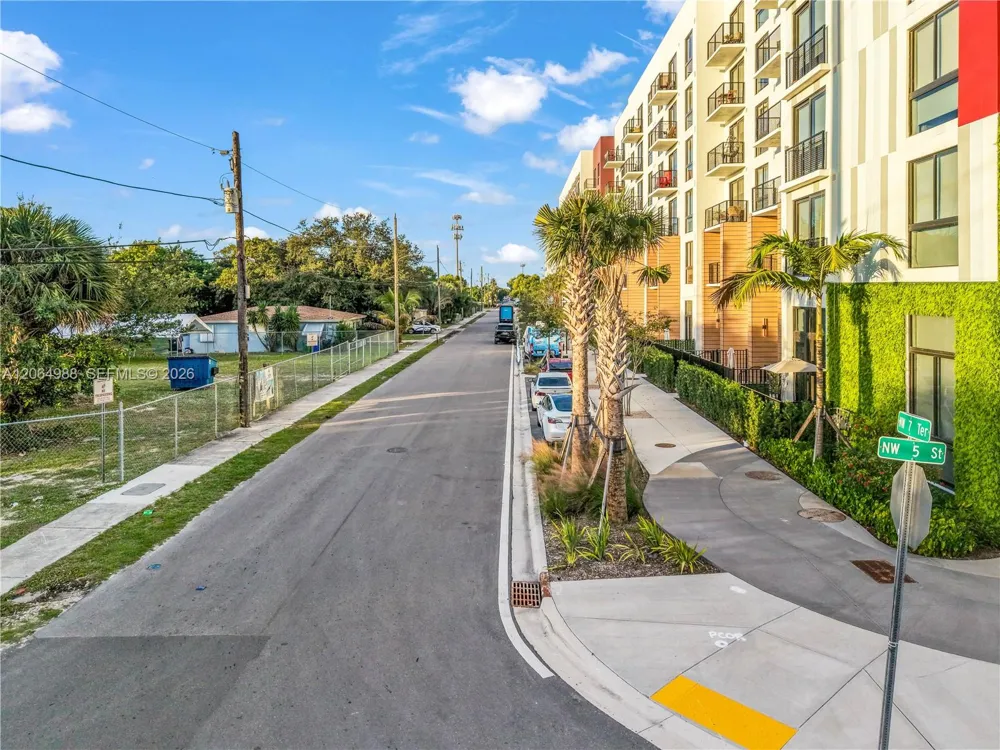 501 NW 7th Ter Fort Lauderdale, FL 33311