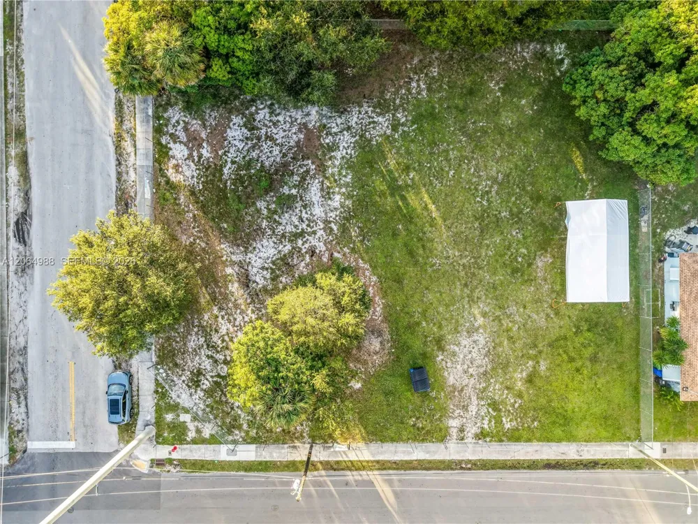 501 NW 7th Ter Fort Lauderdale, FL 33311