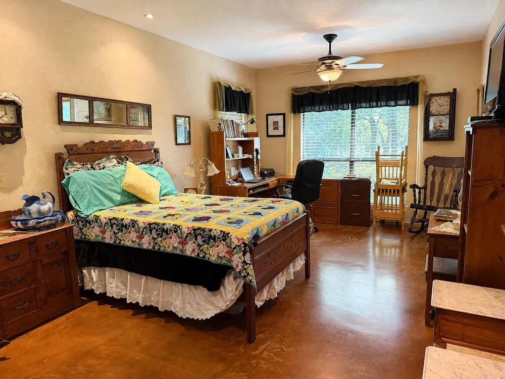 527 W Roberts Street Gorman, TX 76454