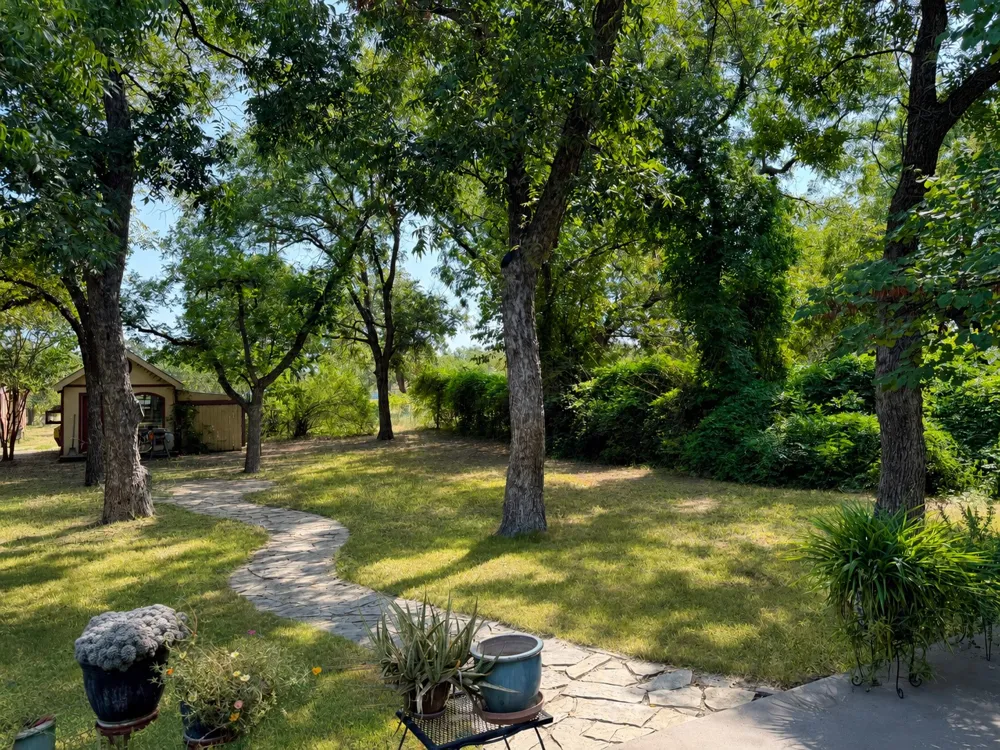 527 W Roberts Street Gorman, TX 76454