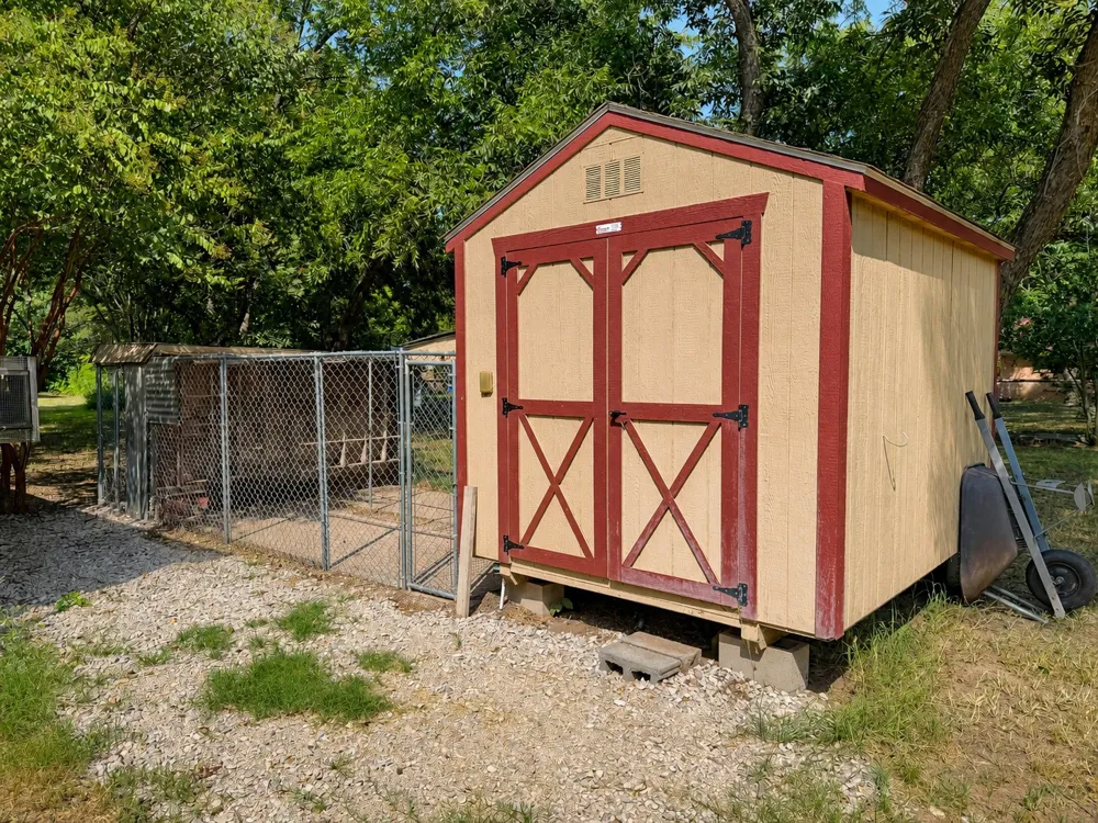 527 W Roberts Street Gorman, TX 76454