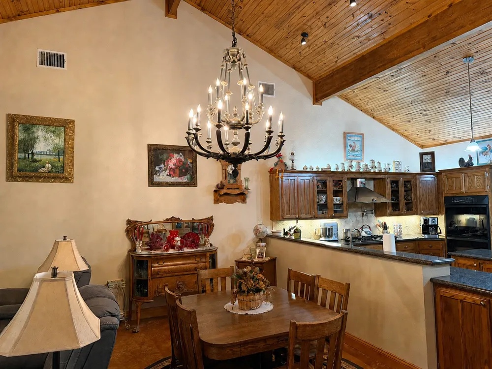527 W Roberts Street Gorman, TX 76454
